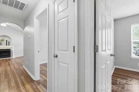 11026 Olde English Drive Charlotte NC 28216