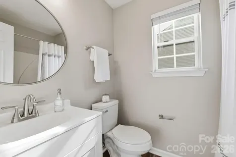 11026 Olde English Drive Charlotte NC 28216