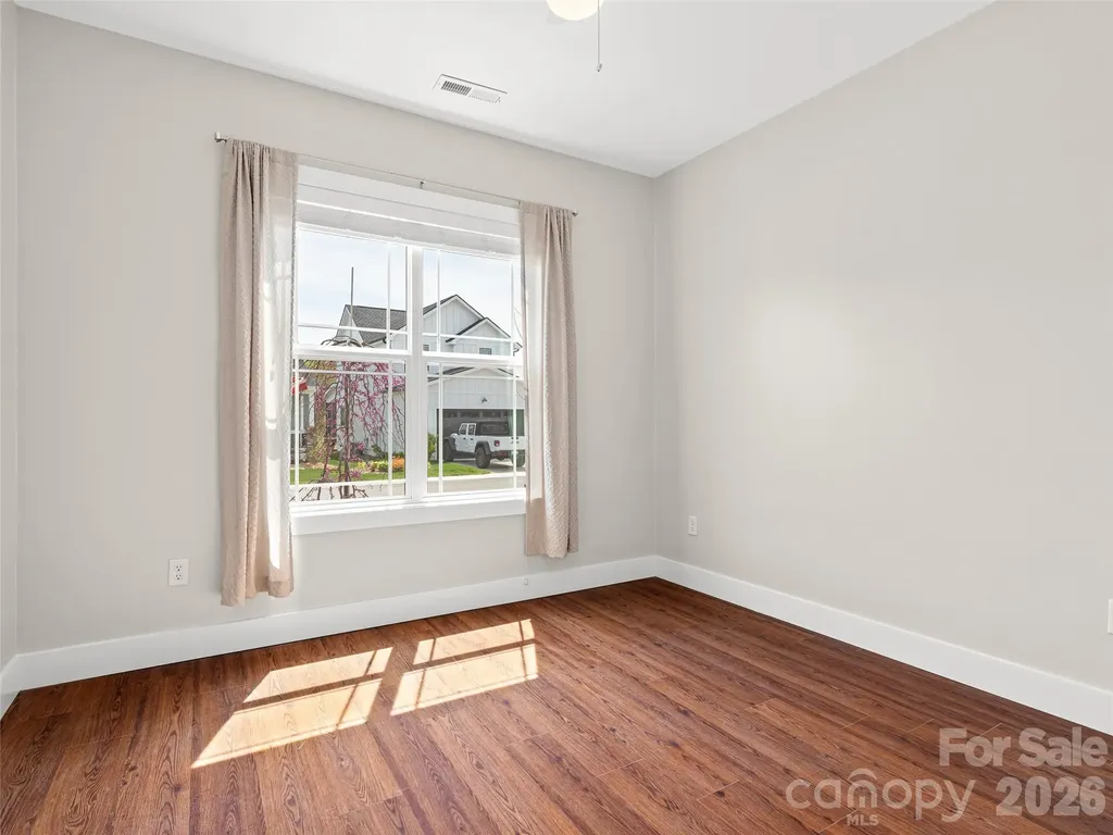237 Leyland Circle Hendersonville NC 28792