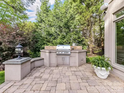 15615 Mccullers Court Charlotte NC 28277