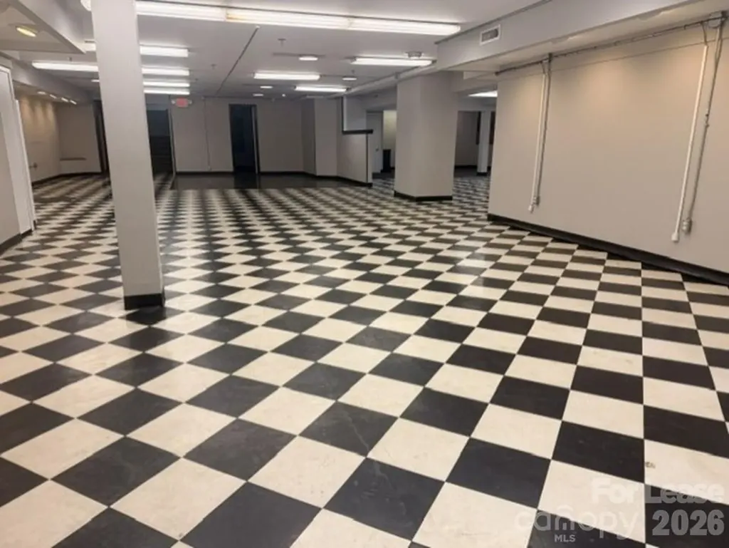 246 Union Square Hickory NC 28601