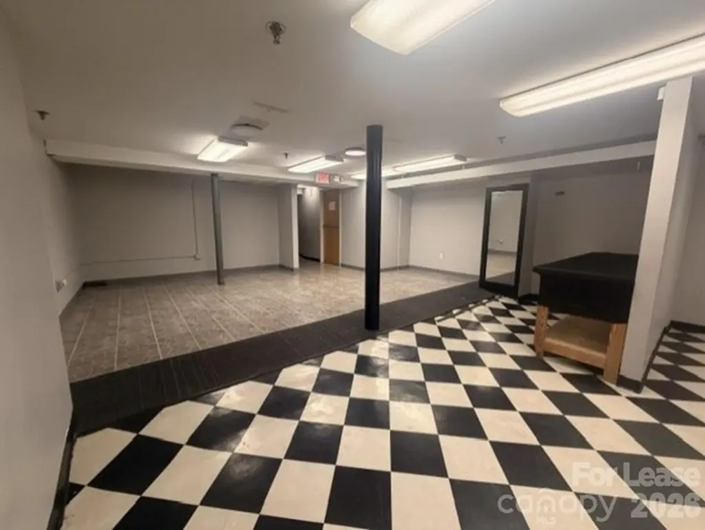 246 Union Square Hickory NC 28601