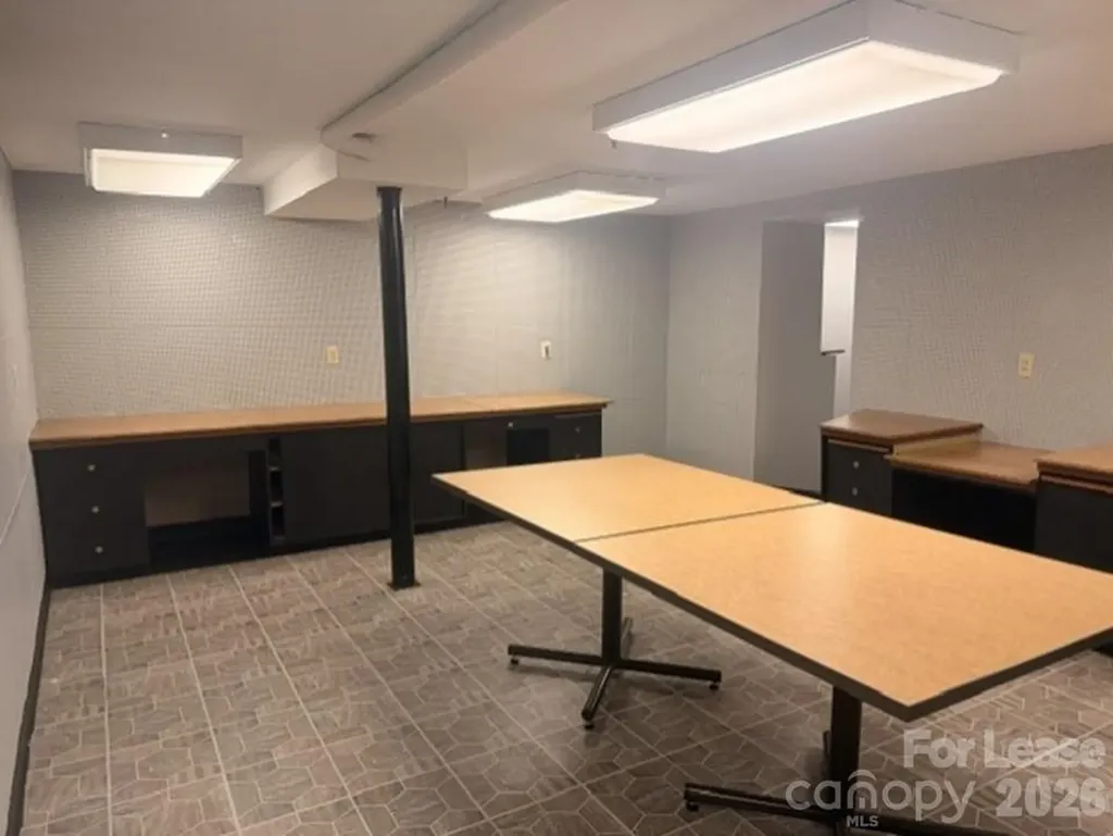 246 Union Square Hickory NC 28601