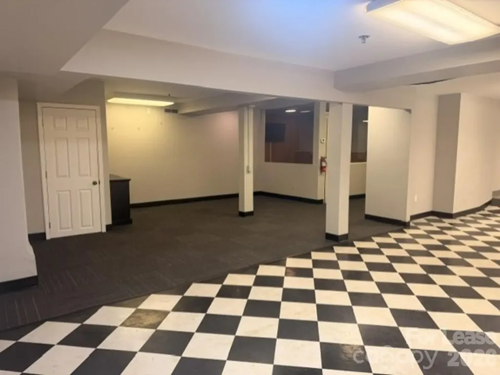 246 Union Square Hickory NC 28601
