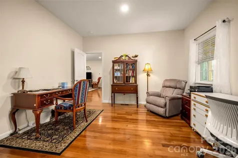 88 Pounding Mill Hendersonville NC 28792
