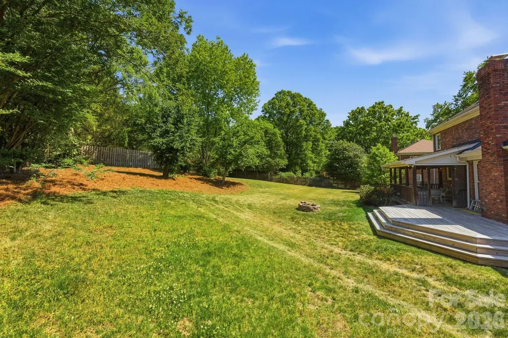 7006 Darnley Place Charlotte NC 28226
