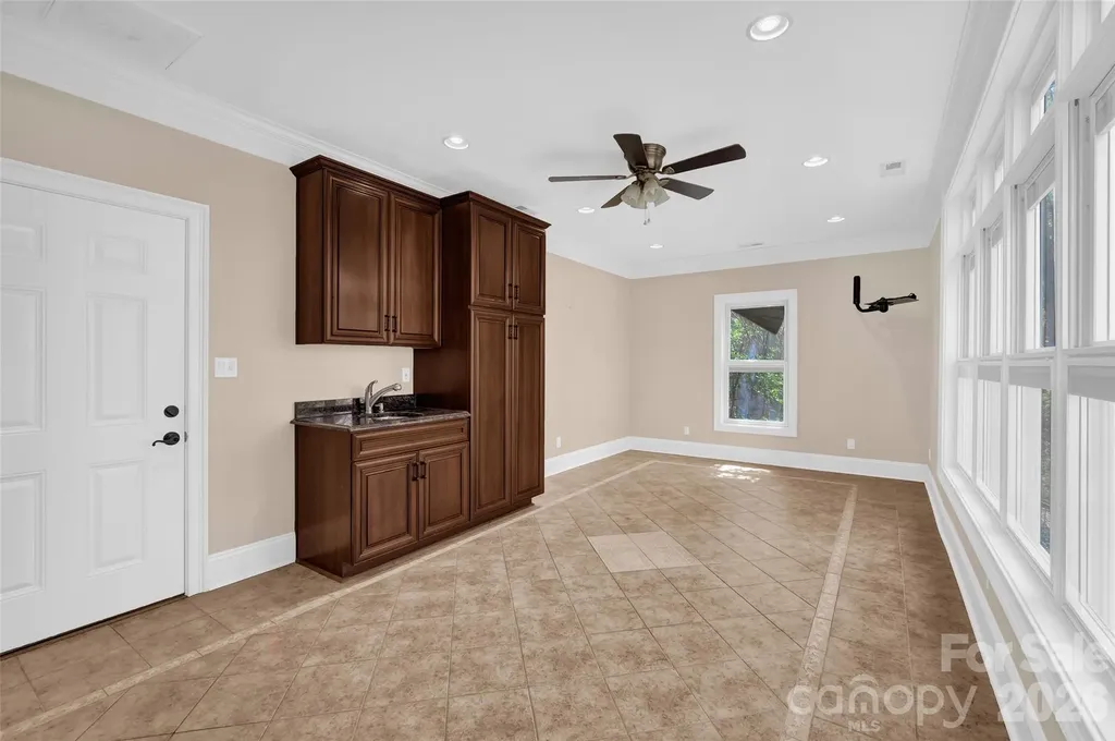 464 Laurel Cove Road Statesville NC 28677