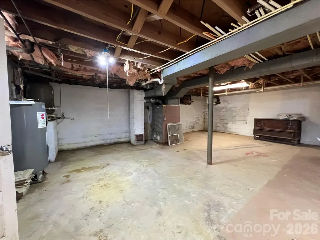 93 Laycock Road Hendersonville NC 28792