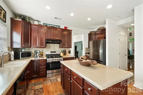 1019 Markwell Drive Matthews NC 28105