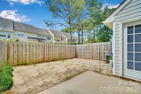 9653 Terrier Way Charlotte NC 28269