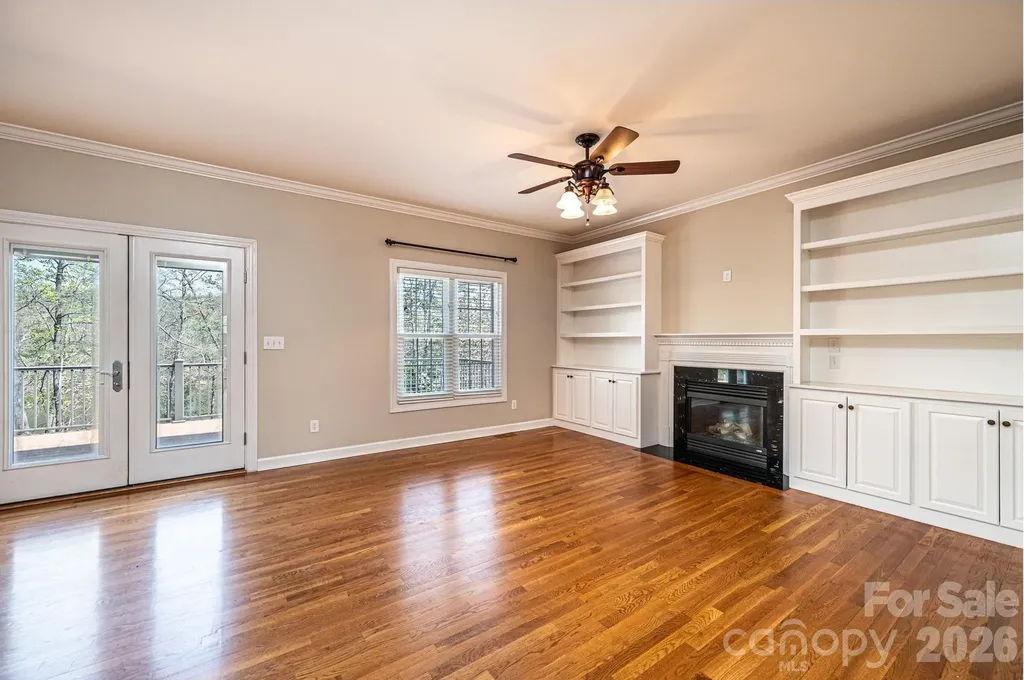 4726 Crystal Falls Avenue Hickory NC 28601