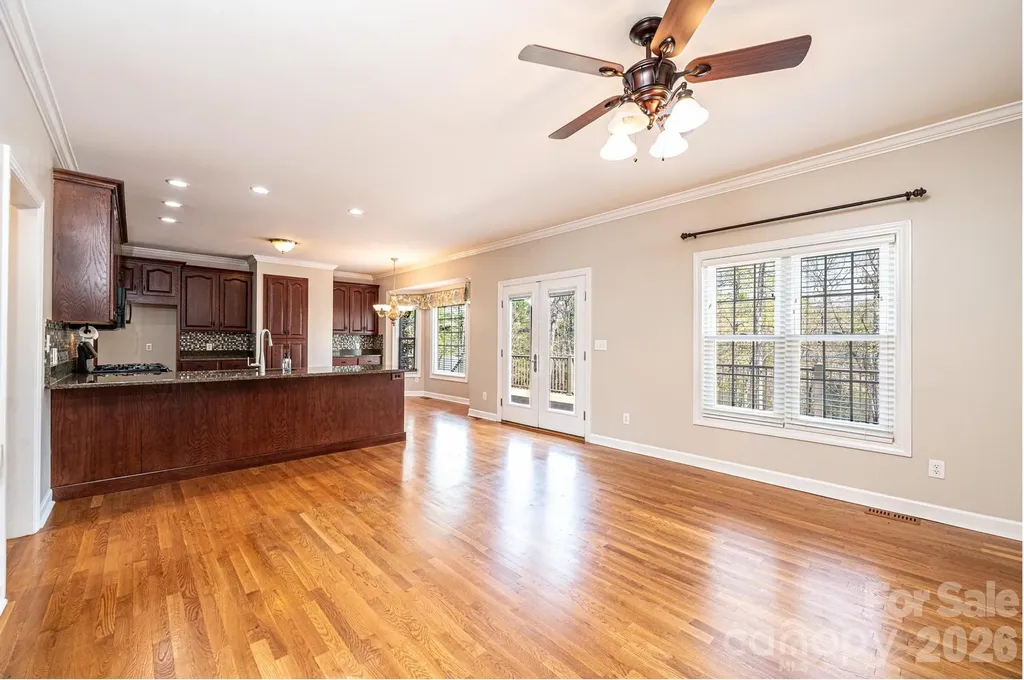 4726 Crystal Falls Avenue Hickory NC 28601