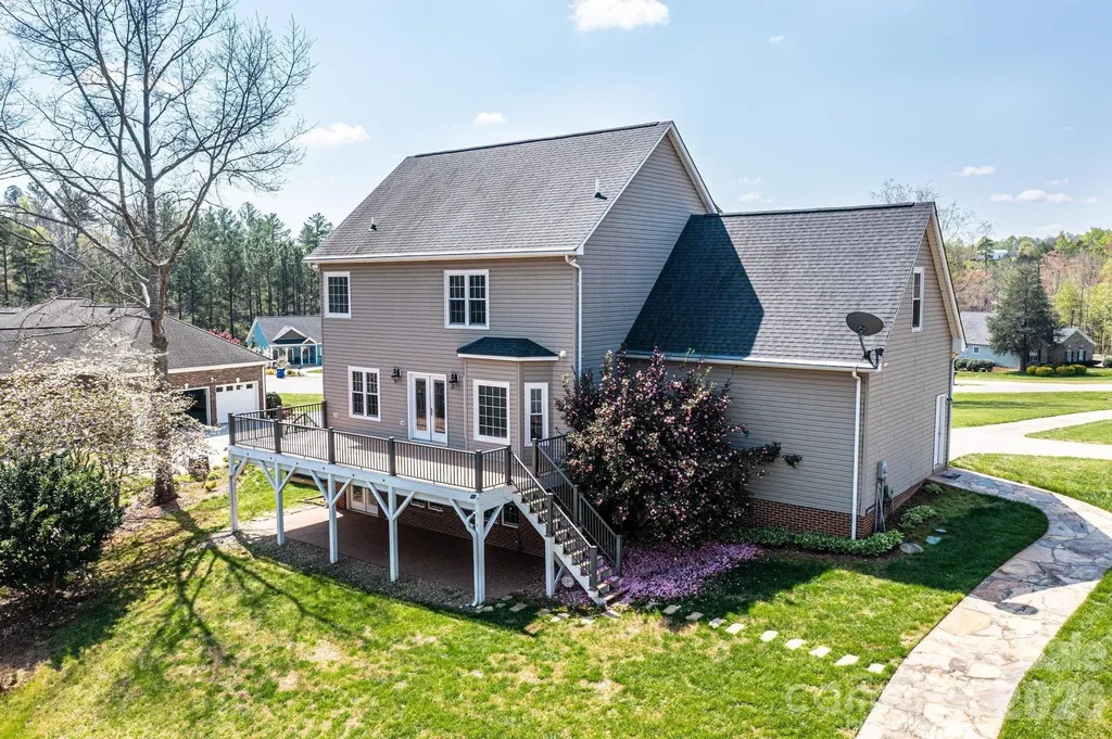 4726 Crystal Falls Avenue Hickory NC 28601