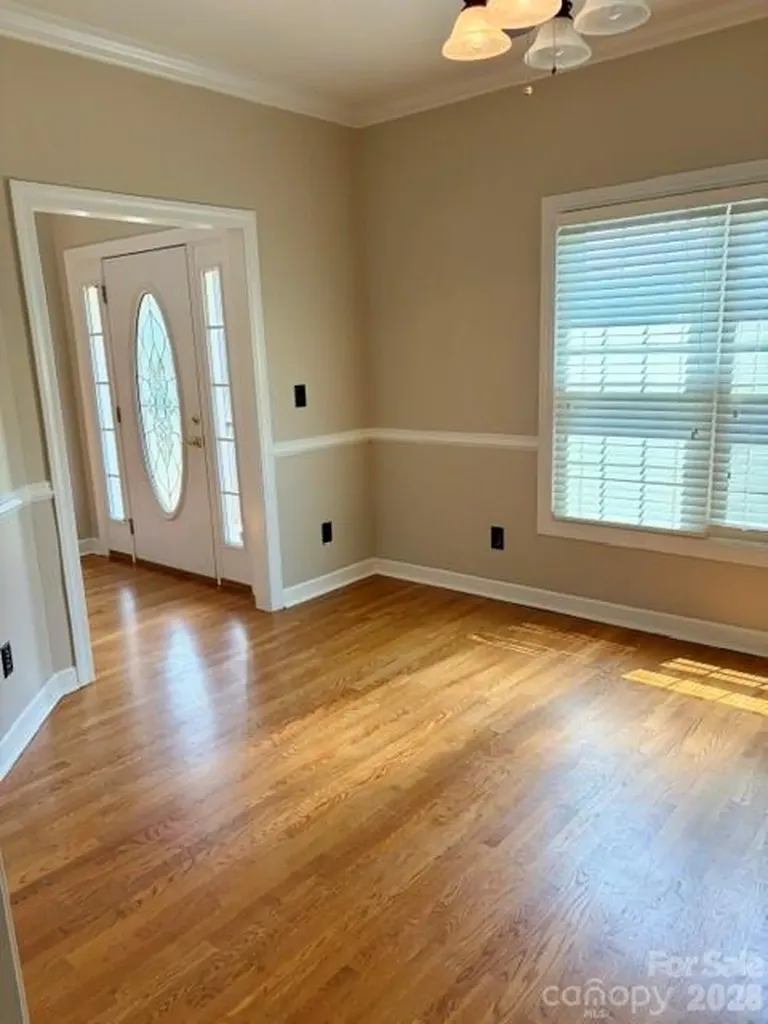 4726 Crystal Falls Avenue Hickory NC 28601