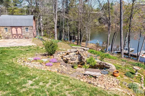 4726 Crystal Falls Avenue Hickory NC 28601