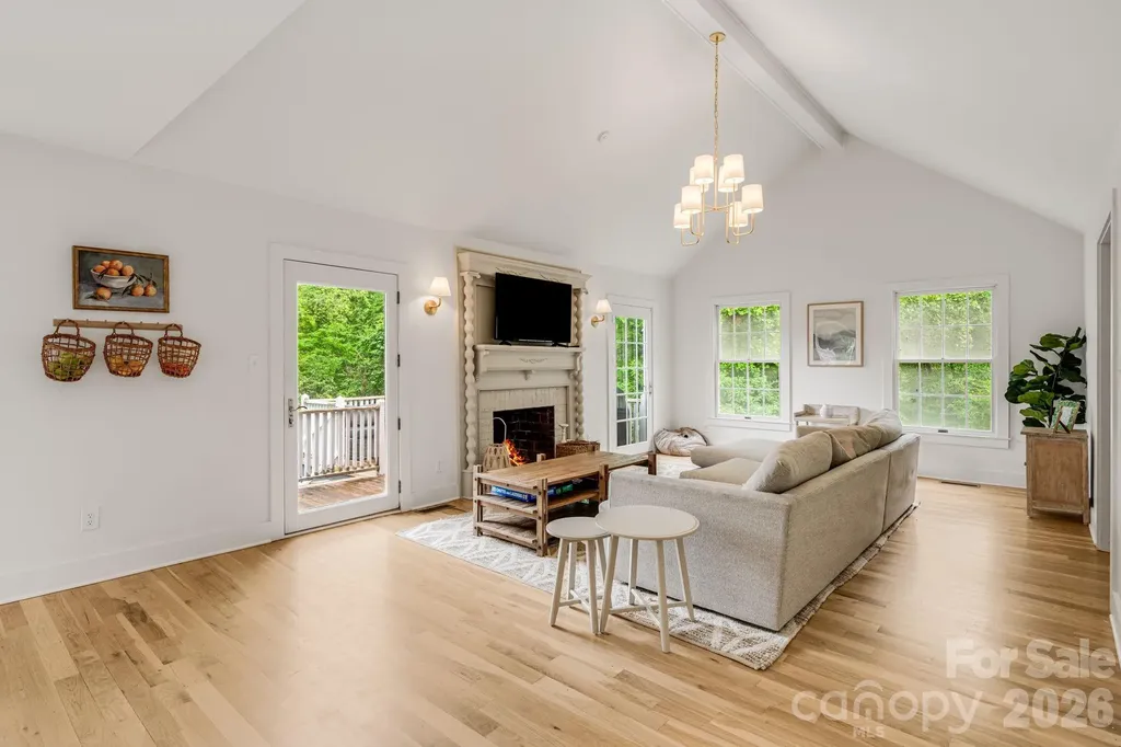 92 Rose Hill Road Asheville NC 28803