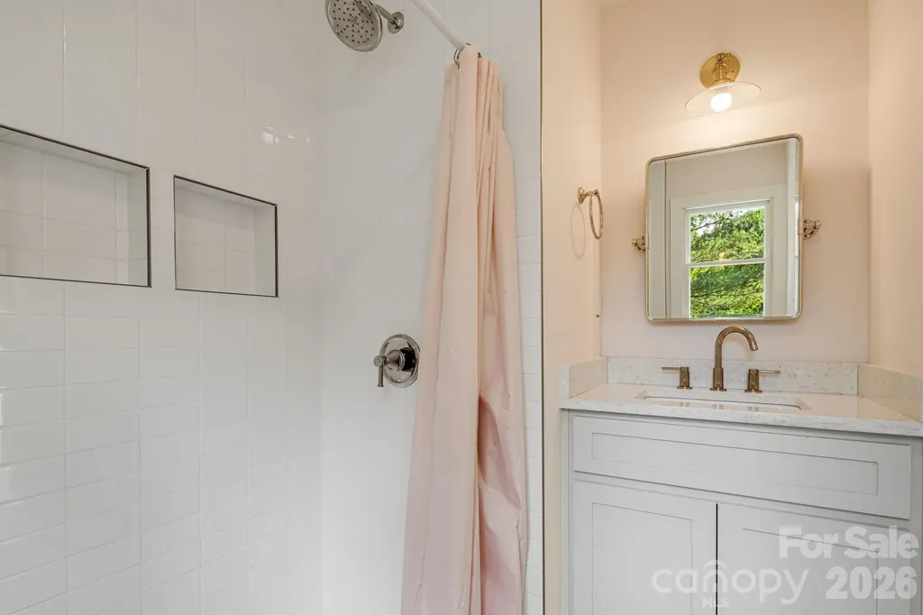 92 Rose Hill Road Asheville NC 28803
