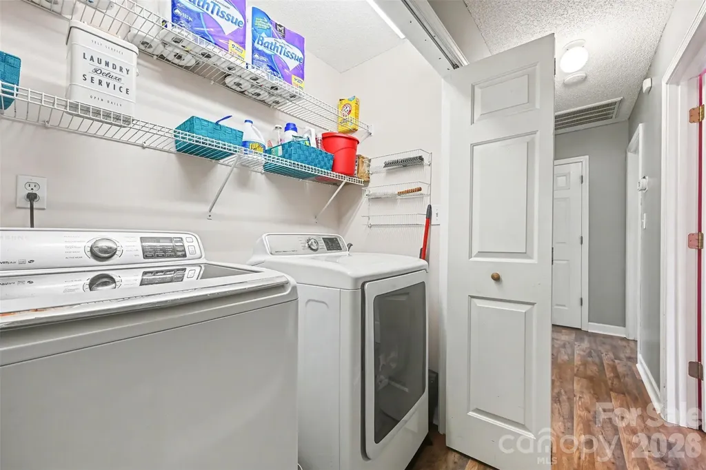 353 Woodlawn Avenue Mount Holly NC 28120