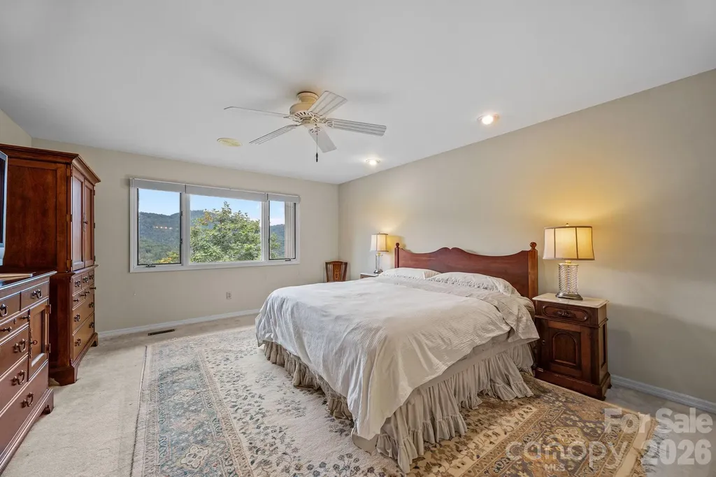 68 Stony Ridge Asheville NC 28804