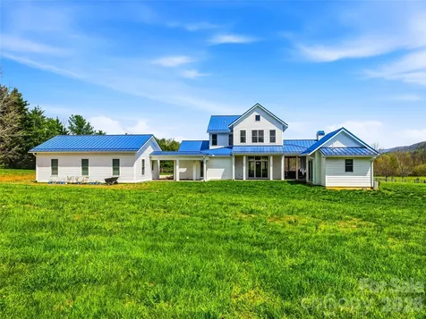 5 Sweetgrass Lane Fletcher NC 28732