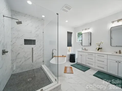 708 Cross Trail Drive Charlotte NC 28204
