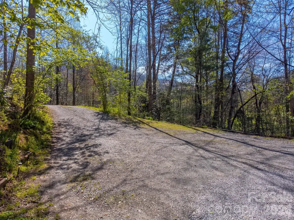 201 Windcrest Ridge Sylva NC 28779