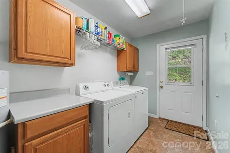 201 Windcrest Ridge Sylva NC 28779