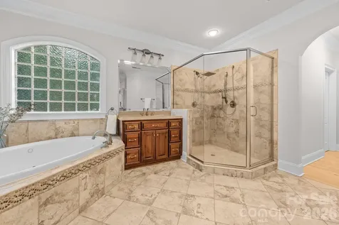 107 Mcauley Court Mooresville NC 28117