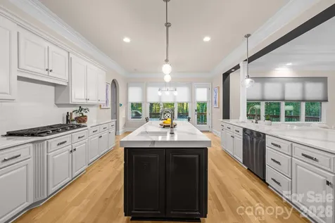 107 Mcauley Court Mooresville NC 28117