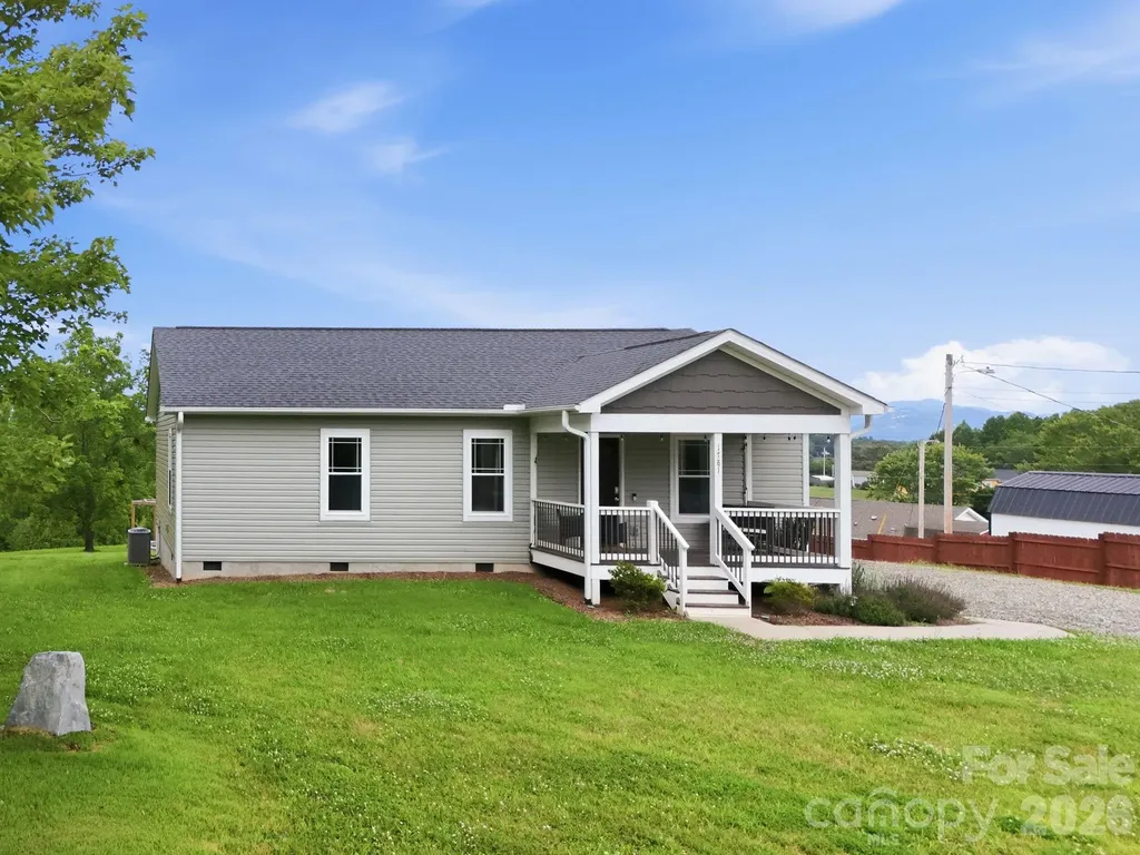 1781 Bear Creek Road Leicester NC 28748