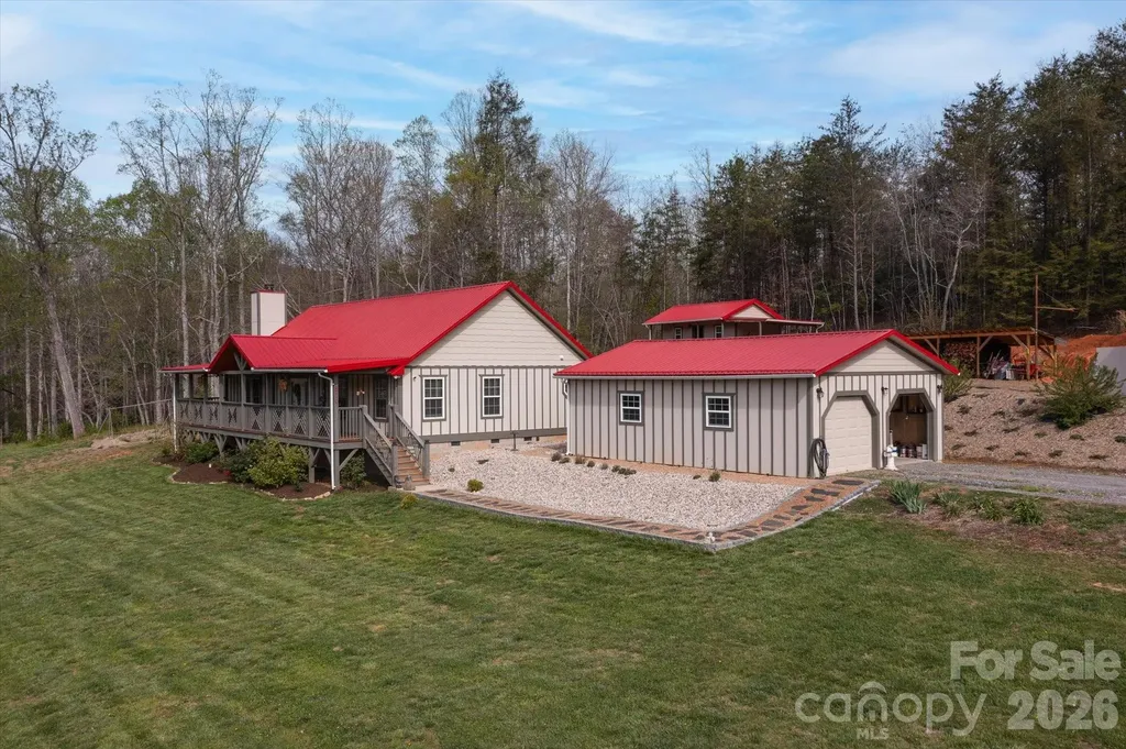 810 Mount Hebron Road Old Fort NC 28762
