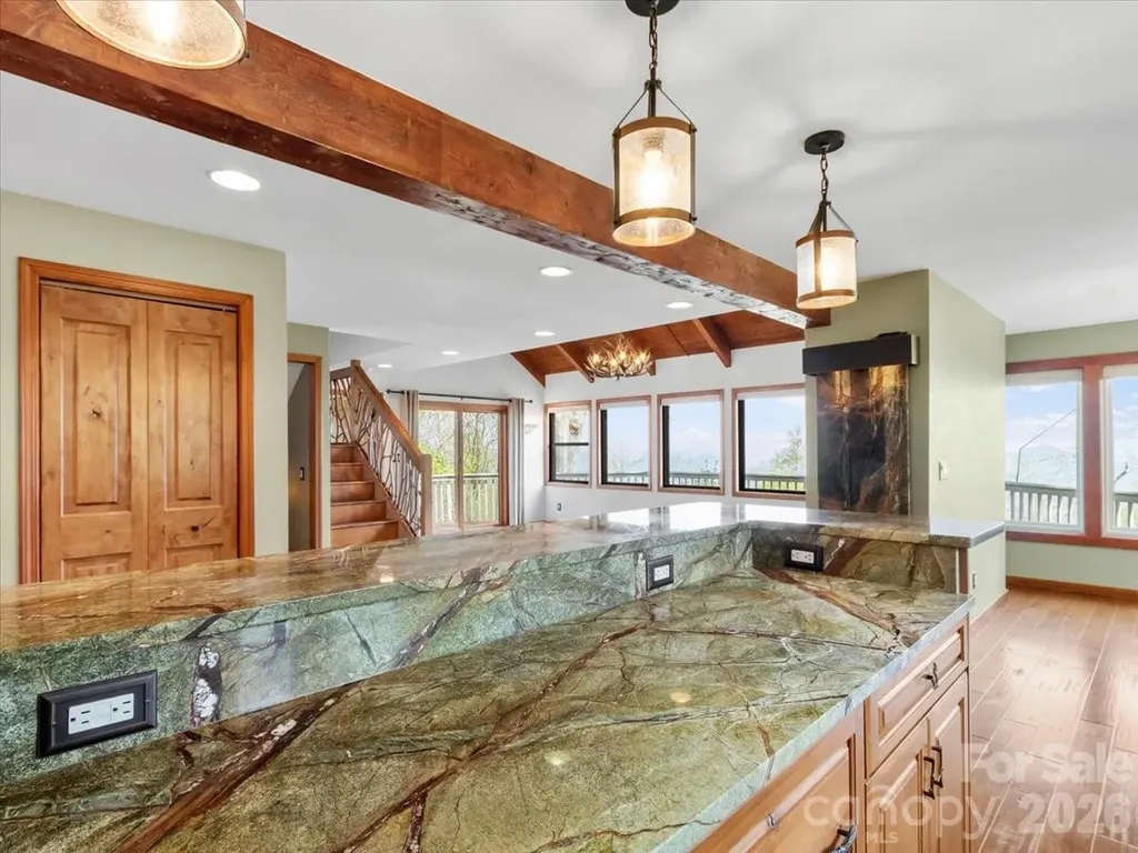49 Slickrock Ridge Way S Burnsville NC 28714