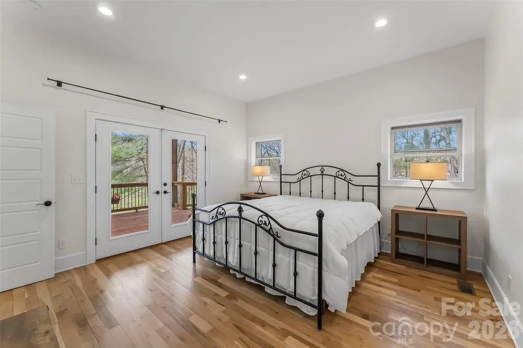 628 Brush Creek Road Fairview NC 28730