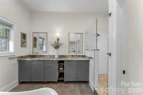 628 Brush Creek Road Fairview NC 28730
