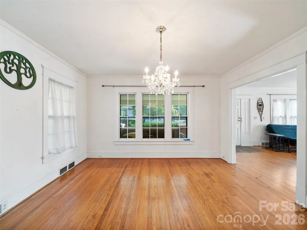 147 Walnut Avenue Spruce Pine NC 28777