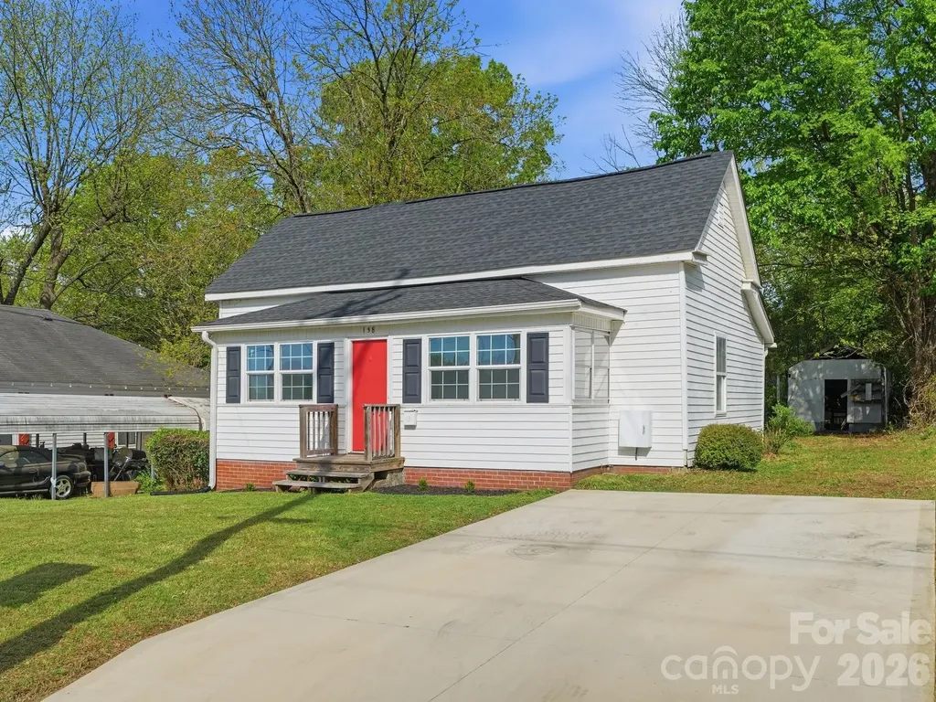 158 NW Academy Street Concord NC 28025