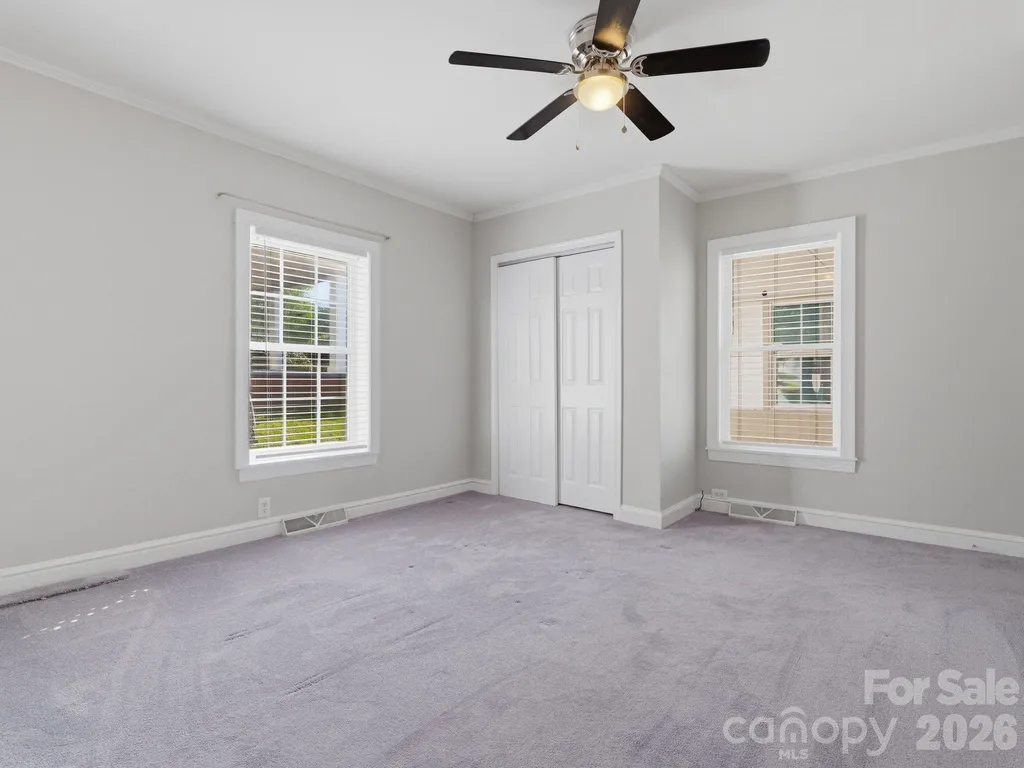 158 NW Academy Street Concord NC 28025
