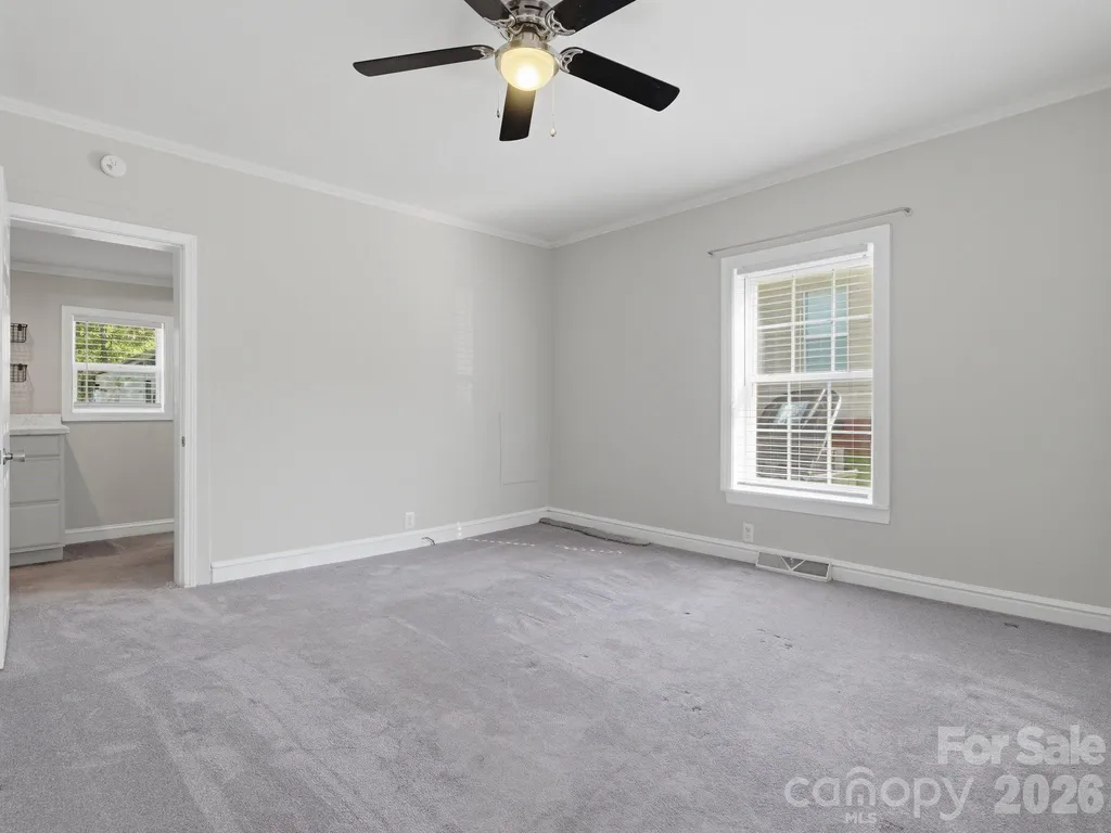158 NW Academy Street Concord NC 28025