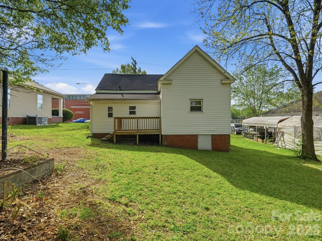 158 NW Academy Street Concord NC 28025