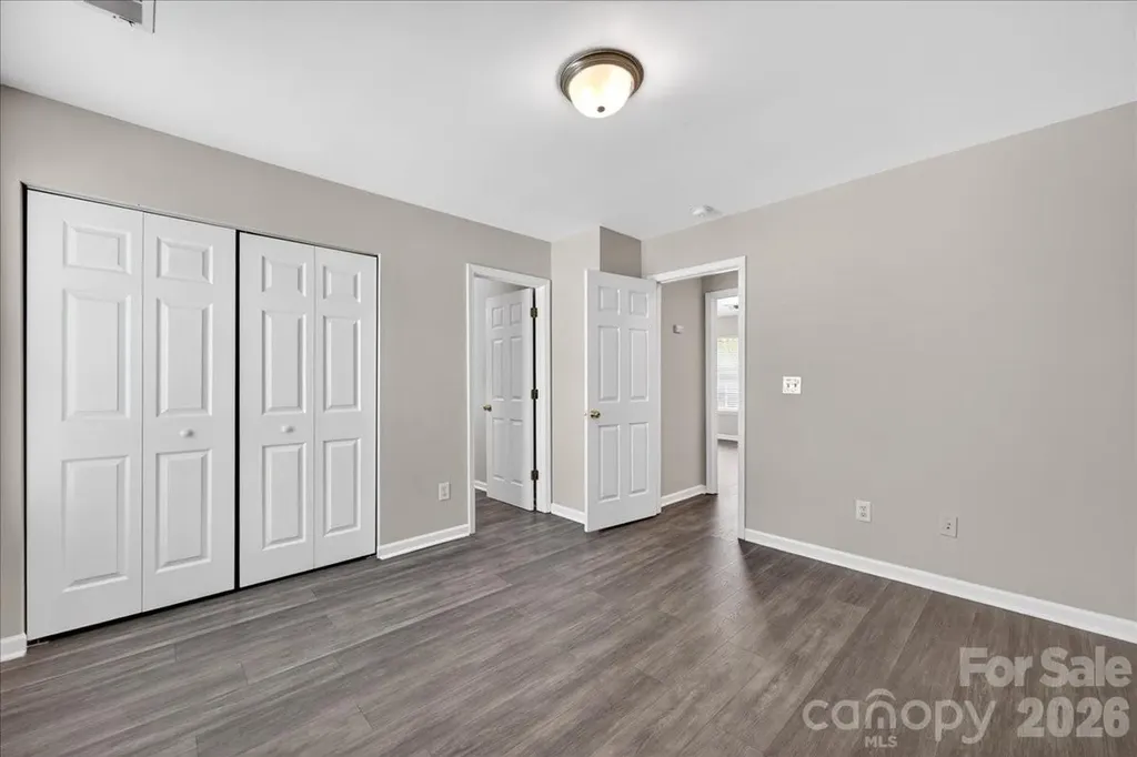 8619 Wandering Creek Way Charlotte NC 28227