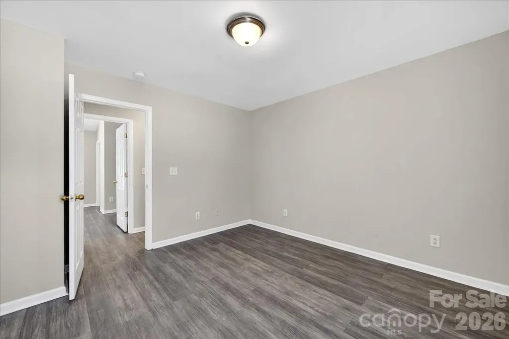 8619 Wandering Creek Way Charlotte NC 28227
