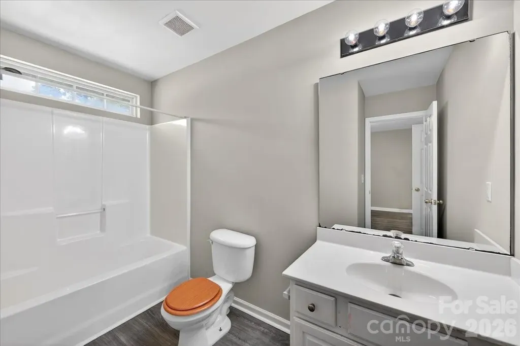 8619 Wandering Creek Way Charlotte NC 28227