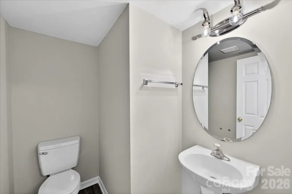 8619 Wandering Creek Way Charlotte NC 28227