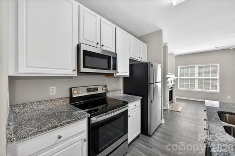 8619 Wandering Creek Way Charlotte NC 28227