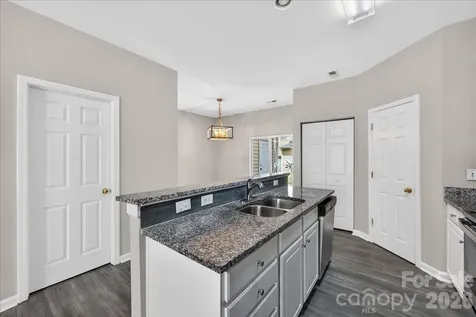8619 Wandering Creek Way Charlotte NC 28227