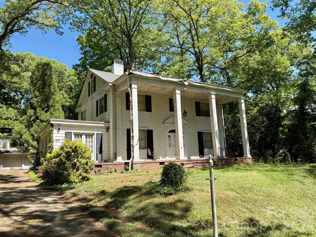 1612 S New Hope Road Gastonia NC 28054
