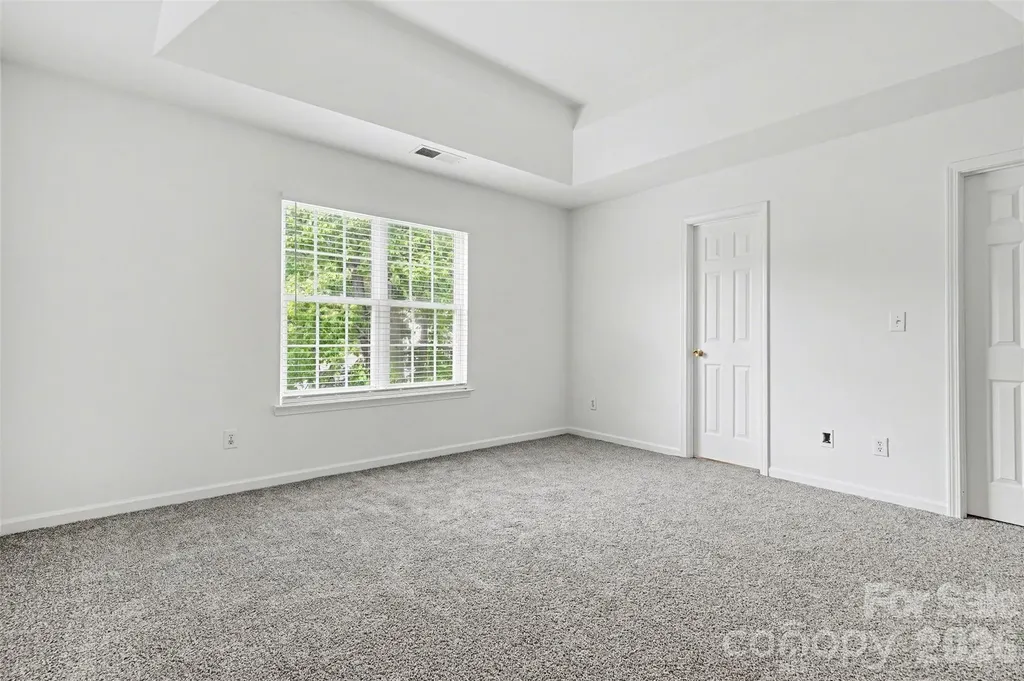 1215 Mcallister Drive Charlotte NC 28216