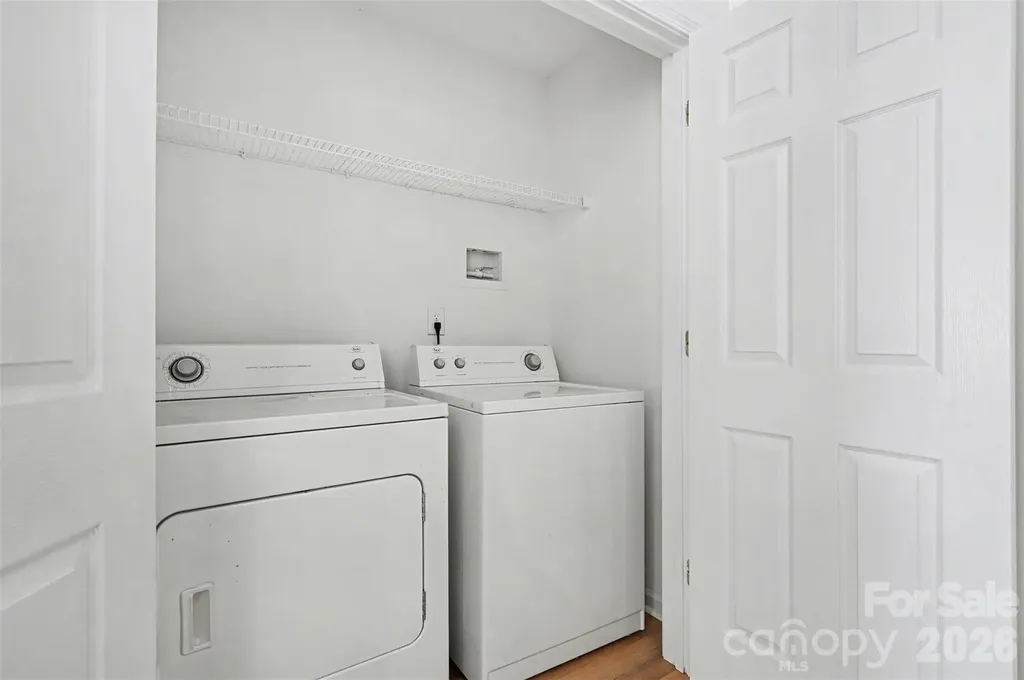 1215 Mcallister Drive Charlotte NC 28216