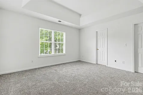 1215 Mcallister Drive Charlotte NC 28216
