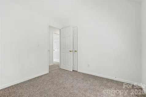 1215 Mcallister Drive Charlotte NC 28216